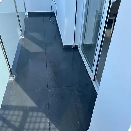 En