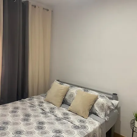 En